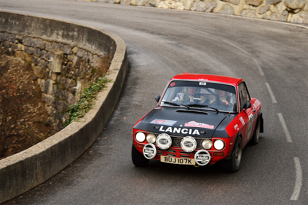 Hans Kolby og Jan Østergaard kom godt fra start til trods for problemer med en triptæller. Med deres Au2Parts Lancia Fulvia 1600 HF har de fine muligheder for en topplacering i verdens største rally for historiske biler.
(Foto: Michael Eisenberg)